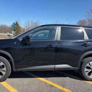 NISSAN ROGUE SV - 4