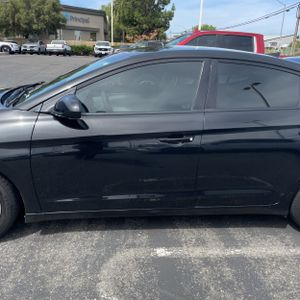 HYUNDAI ELANTRA SEL - 4