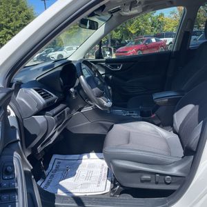 2024 Subaru FORESTER PREMIUM 照片 32