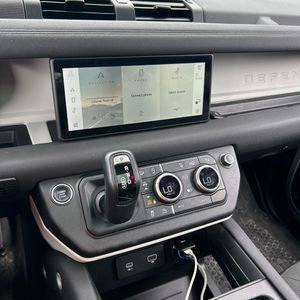 صورة 36 لـ 2020 LAND Rover DEFENDER 110 HSE