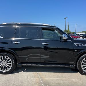 2015 Infiniti QX80 BASE thumbnail 11