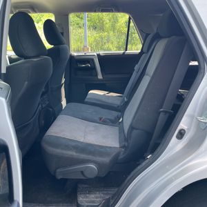 2021 Toyota 4RUNNER SR5 — миниатюра 29