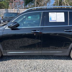 MERCEDES-BENZ GLB - 3