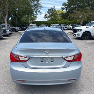 HYUNDAI SONATA GLS - 7