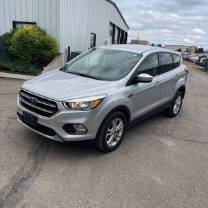 FORD ESCAPE SE - 1