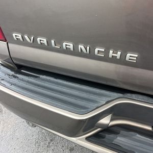 2011 Chevrolet AVALANCHE LS — миниатюра 23