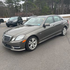 MERCEDES-BENZ E-CLASS - 1