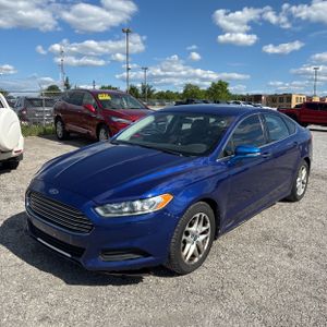 FORD FUSION SE - 1