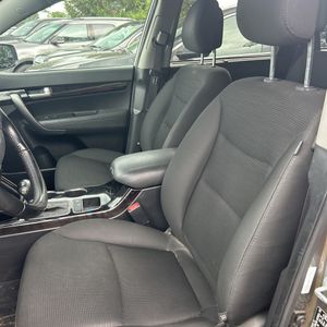 صورة مصغرة 28 لـ 2014 KIA SORENTO LX