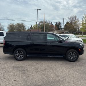 CHEVROLET SUBURBAN Z71 - 10