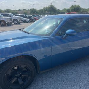 DODGE CHALLENGER SXT - 2