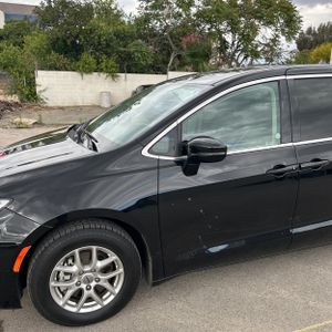 CHRYSLER PACIFICA TOURING L - 2