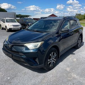 صورة 1 لـ 2017 Toyota RAV4 LE