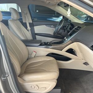 2017 Lincoln MKX RESERVE thumbnail 31