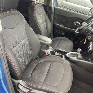 2016 KIA SOUL + thumbnail 32
