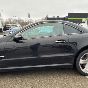 MERCEDES-BENZ SL - 4