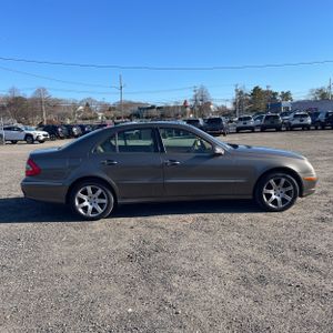 MERCEDES-BENZ E-CLASS - 10