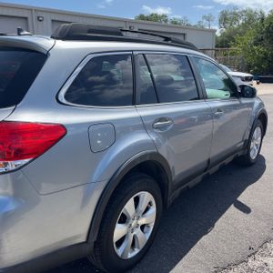 SUBARU OUTBACK 3.6R LIMITED - 9