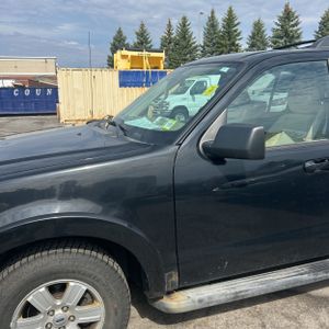 FORD EXPLORER XLT - 2