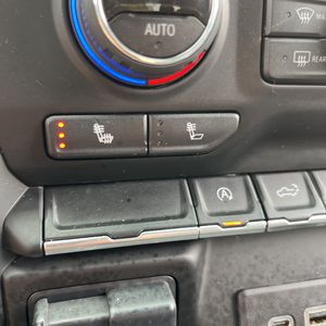 صورة مصغرة 69 لـ 2020 Chevrolet SILVERADO 1500 RST