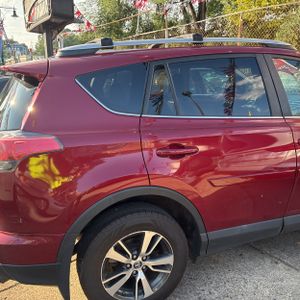 صورة 9 لـ 2018 Toyota RAV4 XLE