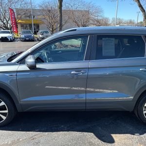 VOLKSWAGEN TAOS SE 4MOTION - 4