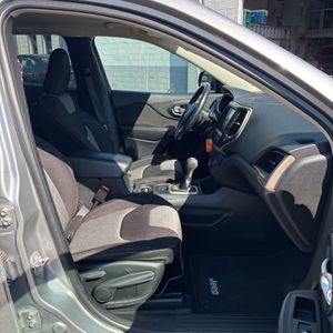 صورة مصغرة 33 لـ 2014 JEEP CHEROKEE LATITUDE