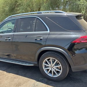 2025 Mercedes-BENZ GLE — фото 6
