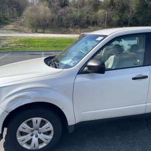 SUBARU FORESTER X - 2