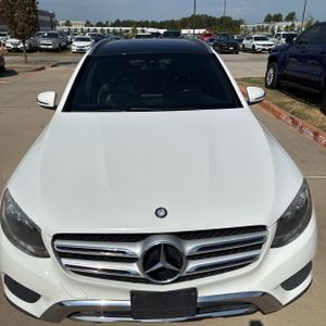 صورة 15 لـ 2017 Mercedes-BENZ GLC