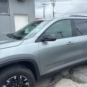 CHEVROLET TRAVERSE - 2