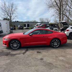 FORD MUSTANG ECOBOOST PREMIUM - 3