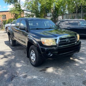 صورة 10 لـ 2010 Toyota TACOMA BASE