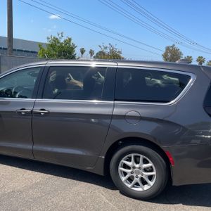 CHRYSLER PACIFICA TOURING - 6