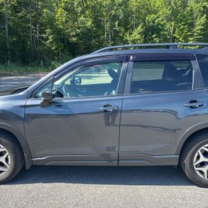 صورة 4 لـ 2019 Subaru FORESTER PREMIUM