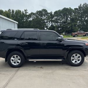 2019 Toyota 4RUNNER SR5 照片 10