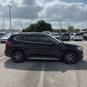 صورة 10 لـ 2017 BMW X1 SDRIVE28I