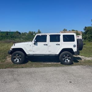 2014 JEEP WRANGLER UNLIMITED SAHARA 照片 3
