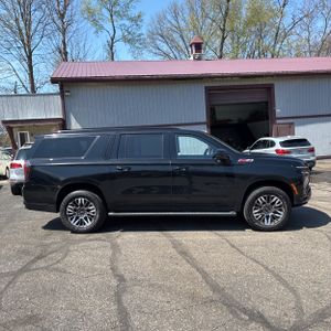 CHEVROLET SUBURBAN Z71 - 10