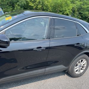 صورة 4 لـ 2020 FORD ESCAPE SE