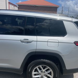 JEEP GRAND CHEROKEE L LAREDO - 6