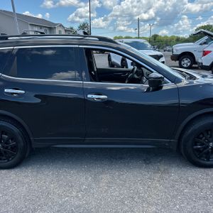 2017 Nissan ROGUE SV — миниатюра 11