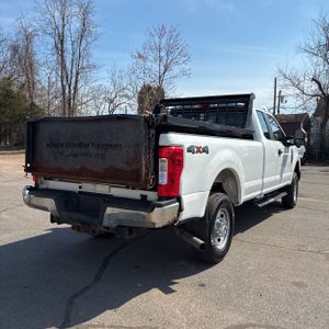FORD F-250 SUPER DUTY XL - 8