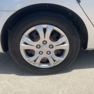 2009 Hyundai ELANTRA GLS — миниатюра 19