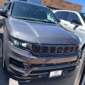 JEEP GRAND WAGONEER L OBSIDIAN - 10