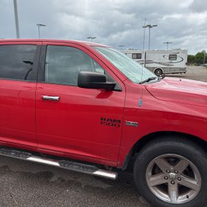 2012 RAM 1500 SLT thumbnail 13