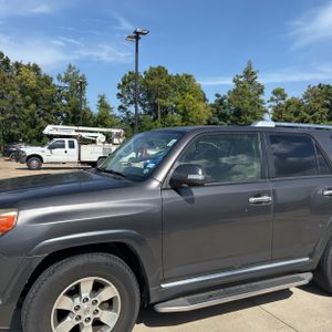 2013 Toyota 4RUNNER SR5 照片 2