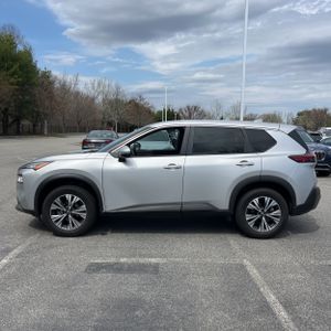 NISSAN ROGUE SV - 3
