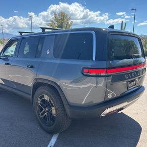 2023 Rivian R1S ADVENTURE 照片 6