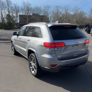JEEP GRAND CHEROKEE STERLING EDITION - 5